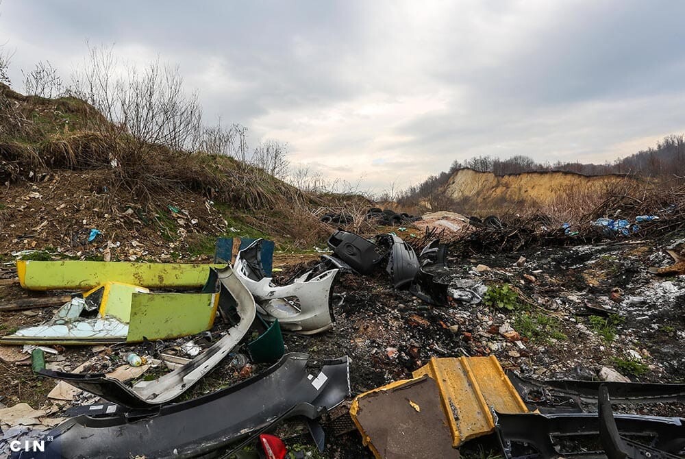 Deponija-Pasa-Bunar-krije-nepoznat-broj-zakopanih-buradi-sa-kruksom