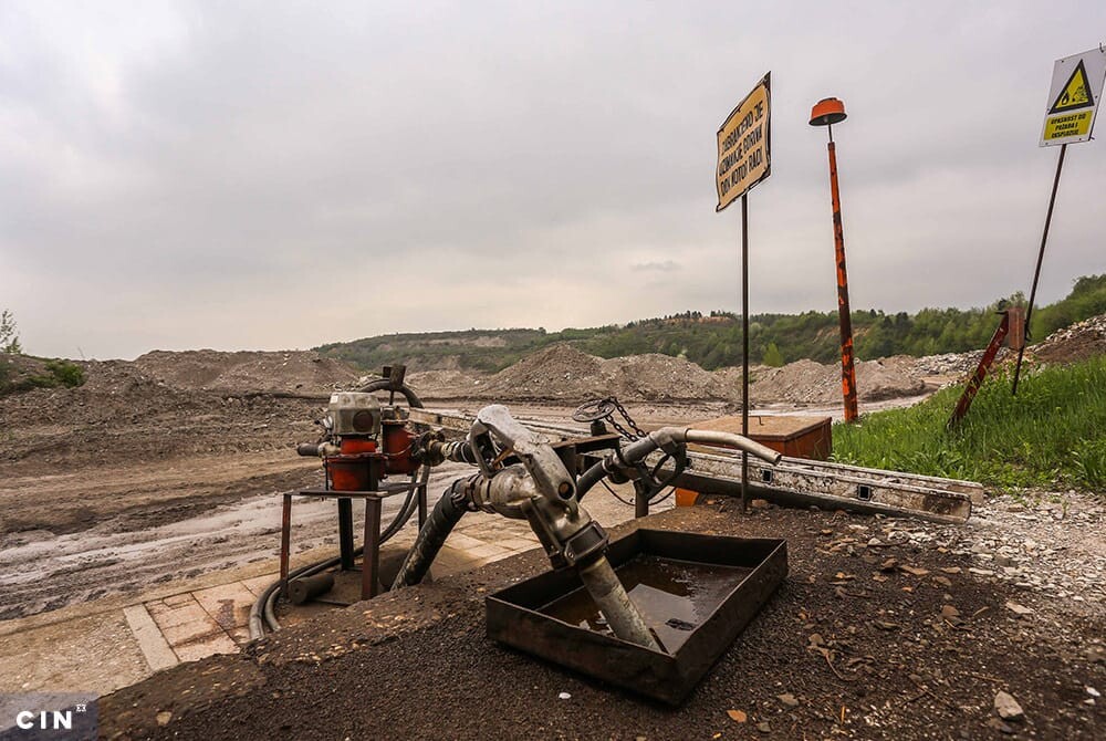Pumpe-za-tocenje-goriva-na-povrsinskom-kopu-Visca