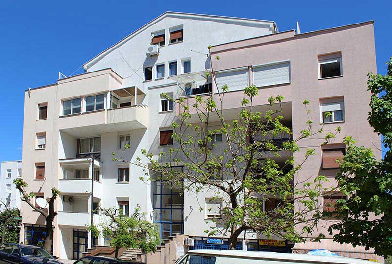 In this building Dragan Čović had an apartment